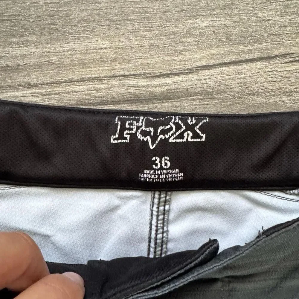 Fox black pocket grey